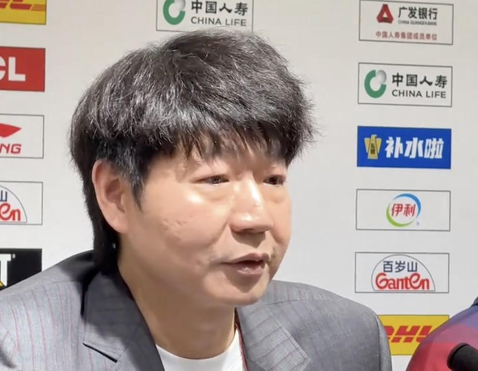 开云体育下载-邱彪：对不起球迷的支持，希望大家包容这些拼尽全力的球员们